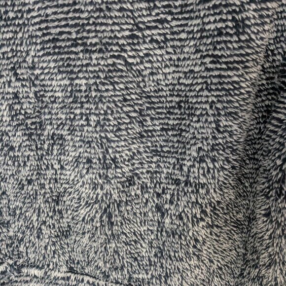 Teddy Hoodie - Picture 3 of 3